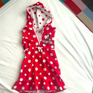 Disney Cruise Line Minnie Mouse size S hooded terry cloth cover-up red and white